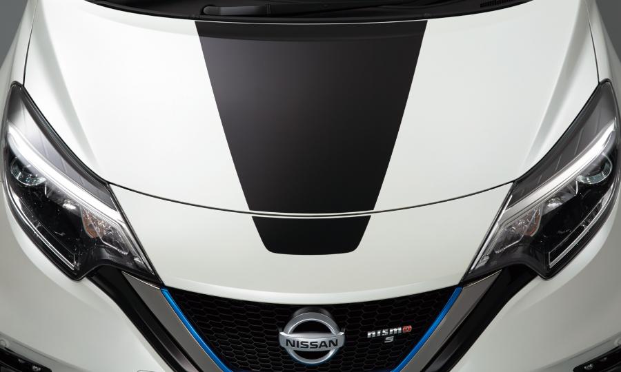 Детали экстерьера Nissan Note Nismo S Black Limited (E12) 2019 года  (JP) (фото 7 из 8)
